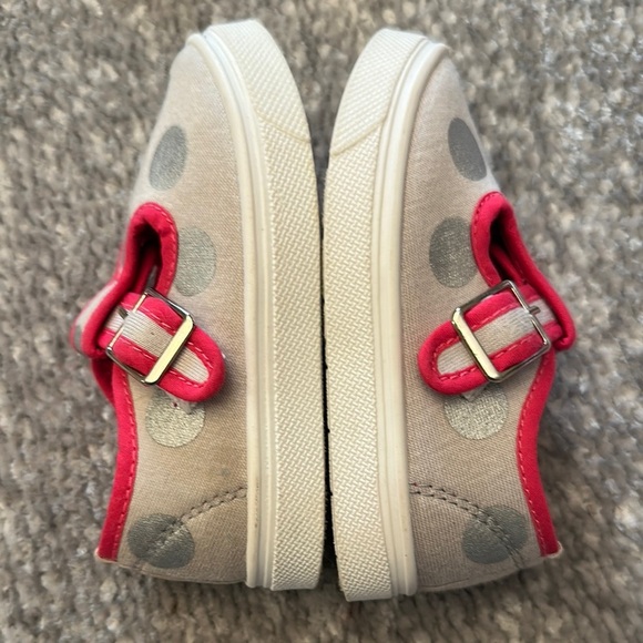 Oomphies grey and silver metallic Polka Dot Mary Jane with pink trim size 6 - Picture 3 of 5